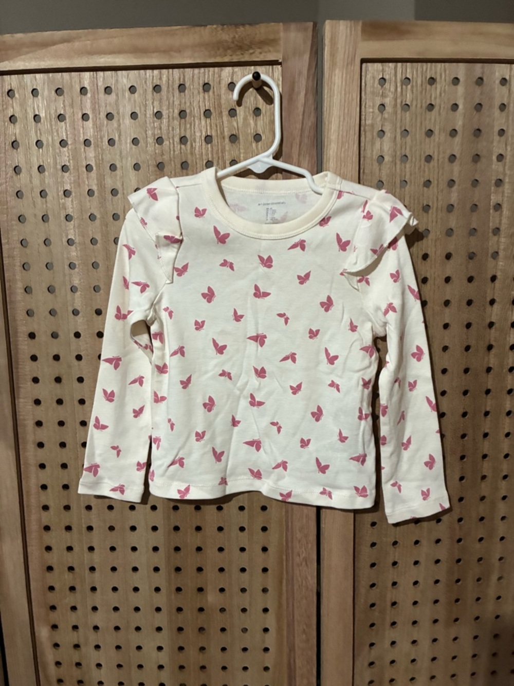 2 Amazon Essentials Long-Sleeve Tees